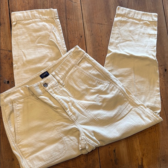 J. Crew Pants - J.Crew Women’s Cream Cargo Pants Size 6